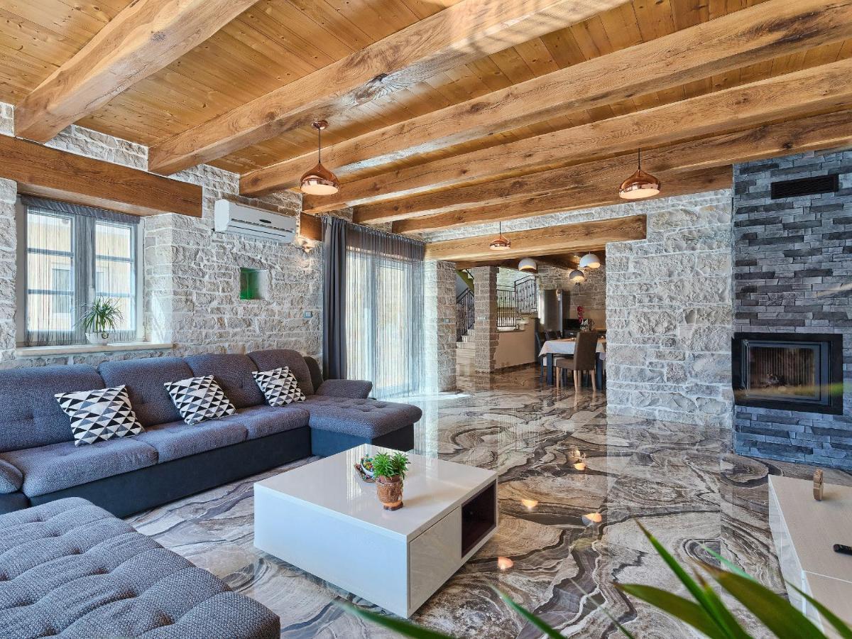 Villa Patrick-Luxury Stone House In The Center Of Istria Pazin Exterior foto